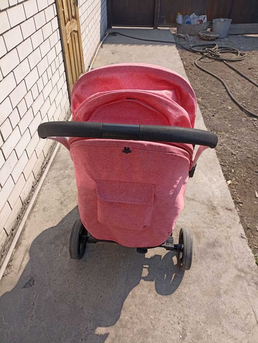 Продам две коляски детские