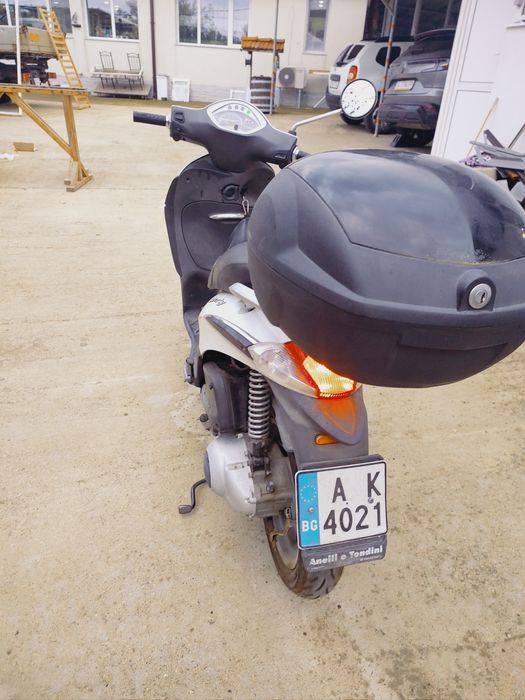 Пиаджо либерти 125