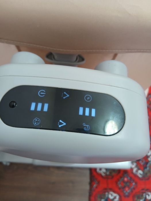 Кроватка-люлька Coolbaby в отличном состоянии 

Продаётся уютная