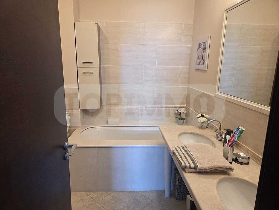 Продава се Четиристаен апартамент в с. Топола, Област Добрич - 216 кв.м за 827 €/кв.м - Снимка #11