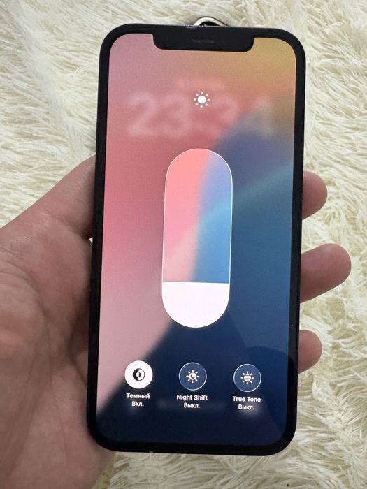 Продам Iphone 12