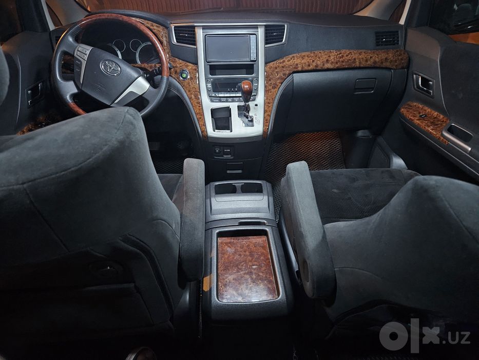 Состояние абсолютно новой машины Toyota Vellfire, спорт Alphard