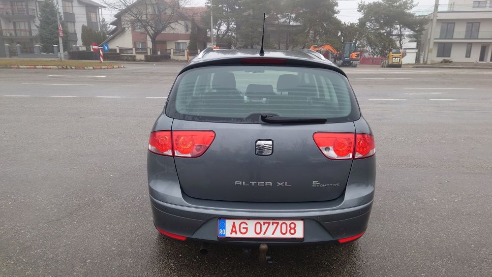 Vând Seat Altea XL 1, 6 d