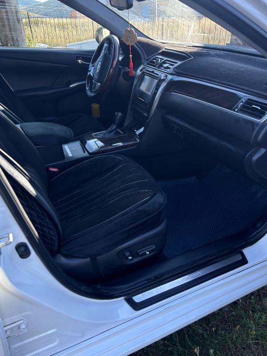 Продам машину камри 55