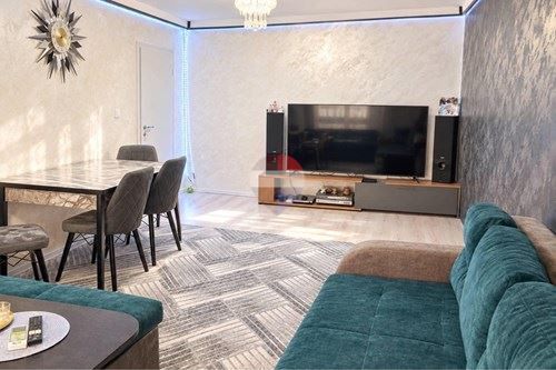 Етаж от къща в кв.Трошево И.П 4947