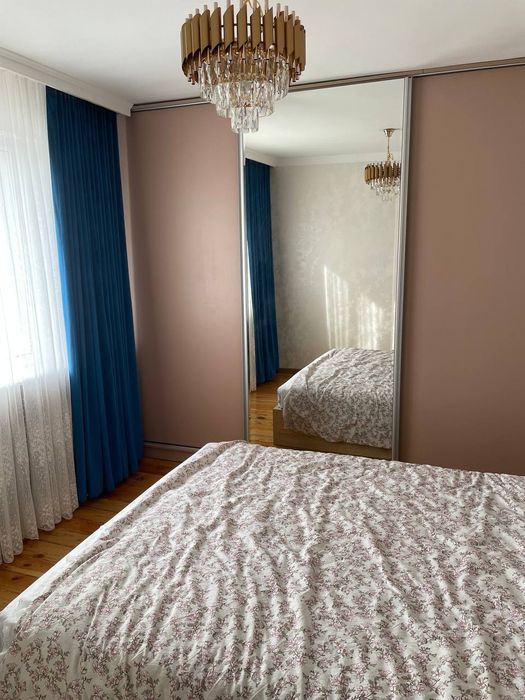 Kvartira egasidan ijaraga beriladi. Maklerlar va vositachilar yo‘q.