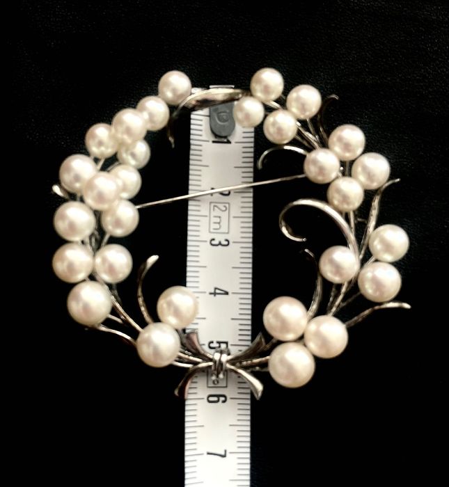 Брошка стил Микимото стерлингово сребро, истински перли,