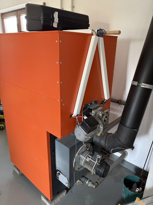 Vand centrala Arca Caldaie 33 kW pe peleti cu puffer de 1000 l
