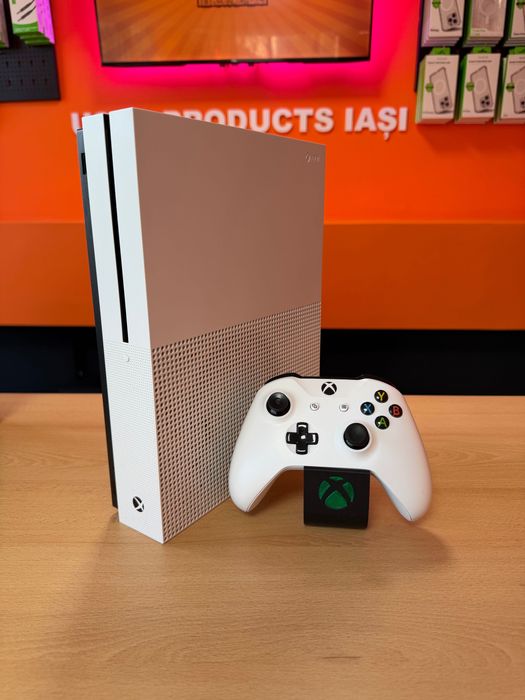 Console Xbox One, One S, 500GB - 1TB + Controller