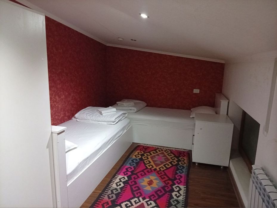 Hostel Oylikga 700 mingdan Odam Boshiga Student olamiz
