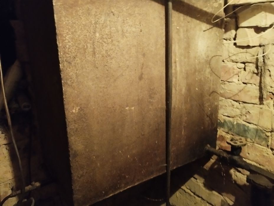 Бак под топливо .