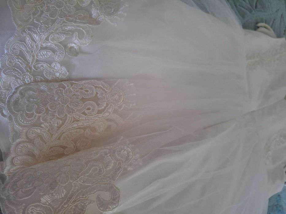 Бебешка / детска бяла шаферска рокля