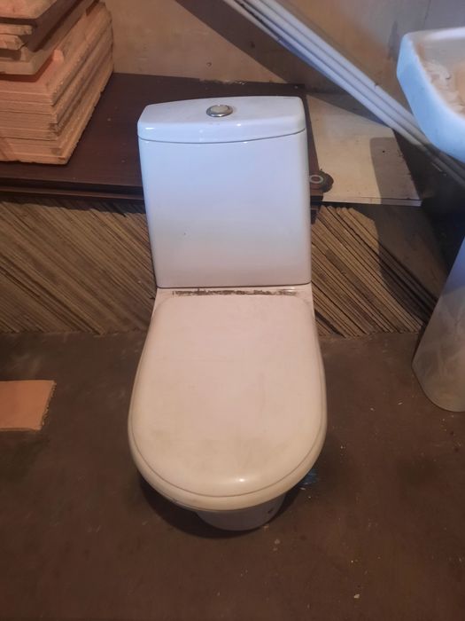 Унитаз и раковина