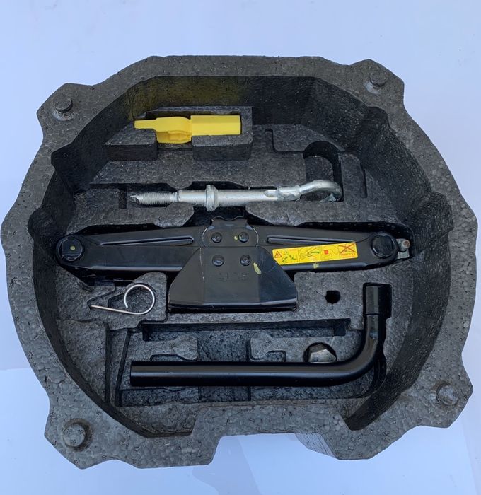 Cric kit Peugeot 508 complet stare f buna! ORICE PIESA DISPONIBILA!