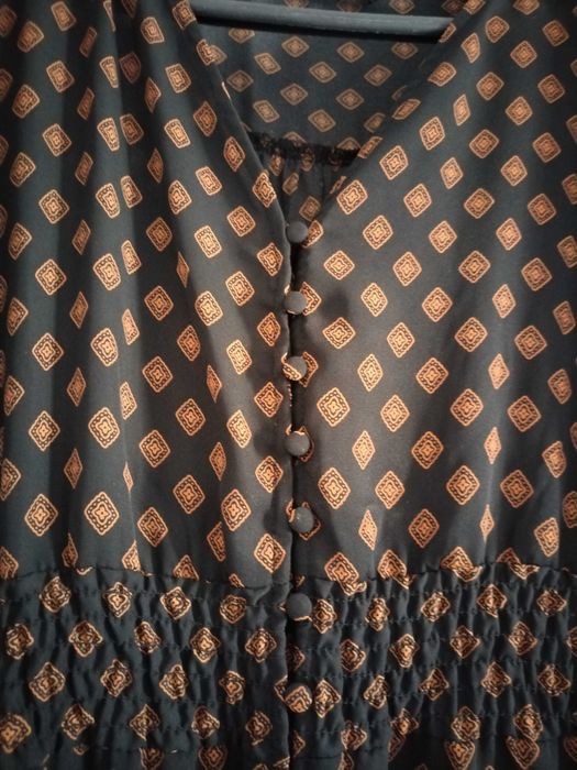 Гащеризон черен с кафяви дребни фигурални елементи
