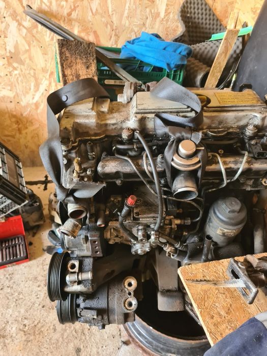 Vând motor opel frontera B 2.2 diesel 116 cp cod X22DTH plus anexe