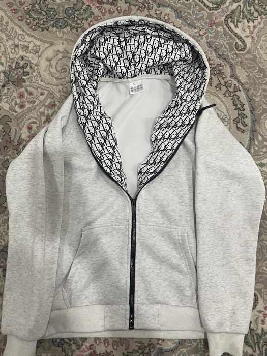 все носил 1 месяц