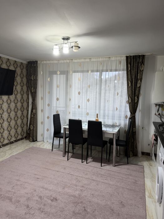 Vand apartament floresti