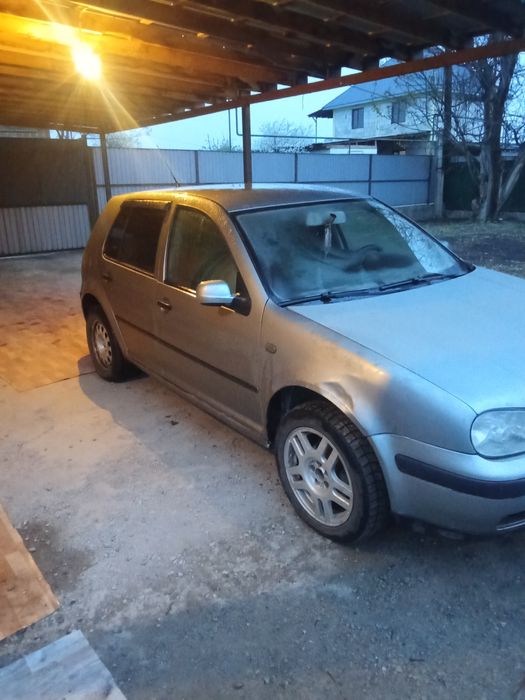 Срочно продам машину