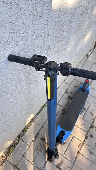 Продам электросамокат