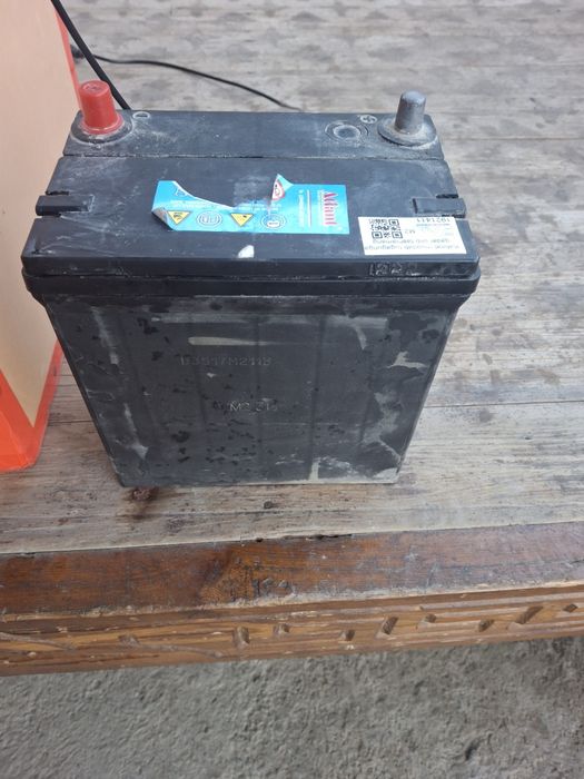 Инкубатор сотилади