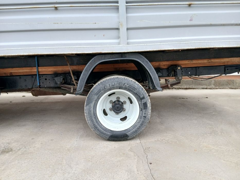 3.5 tonnagacha yuk avtamibili bortli