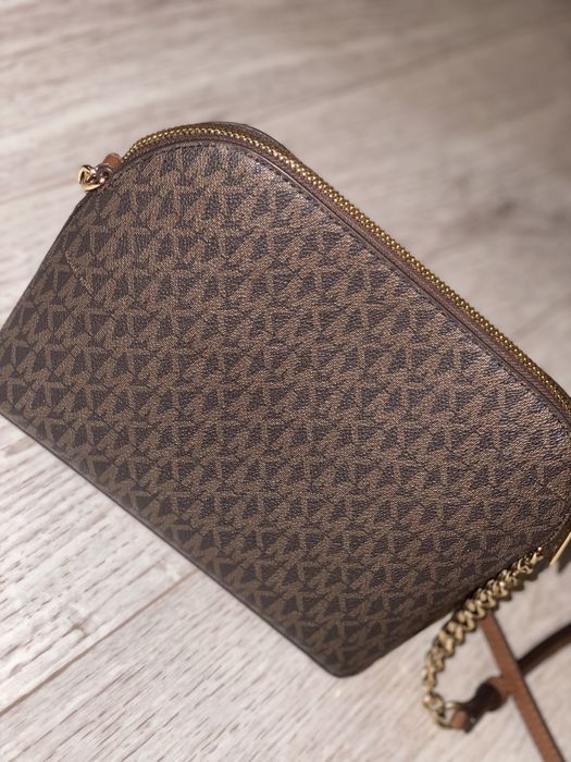 Сроооччноо продам