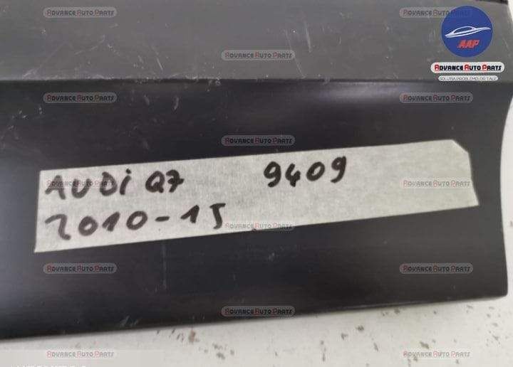 Bandou usa dreapta fata original Audi Q7 4L [facelift] 2008 2009 2010