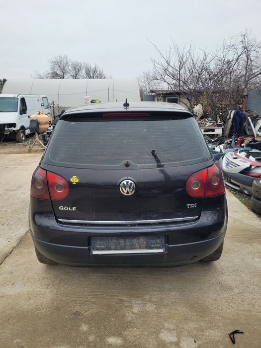 Bara spate vw golf 5