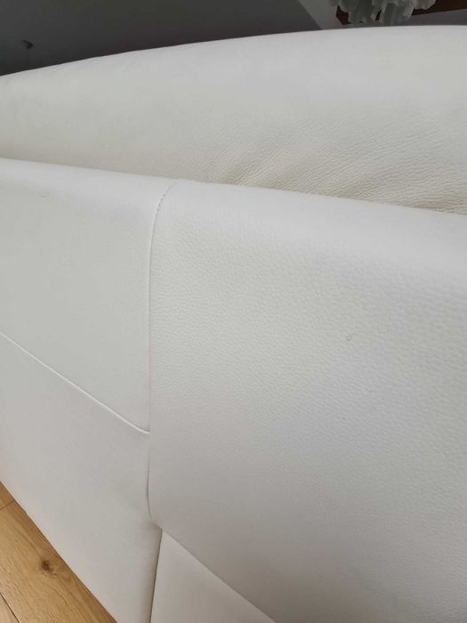 Италиански диван от естествена кожа с 3 места