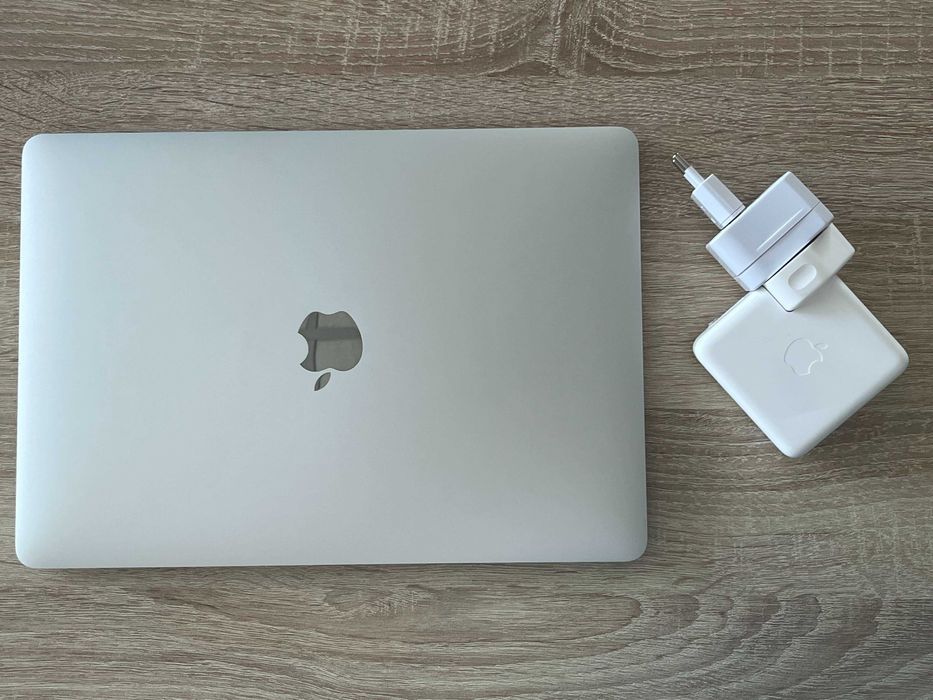 лаптоп Apple MacBook Pro 13″ Touch Bar, 2019г