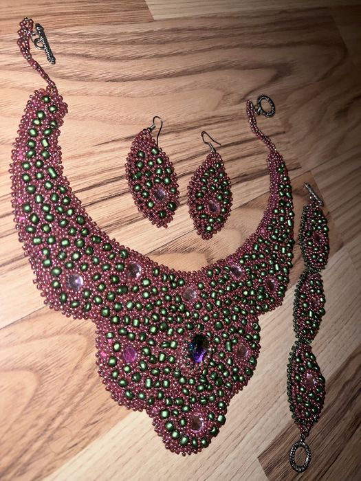 Set bijuterii handmade din margele si pietre semi pretioase