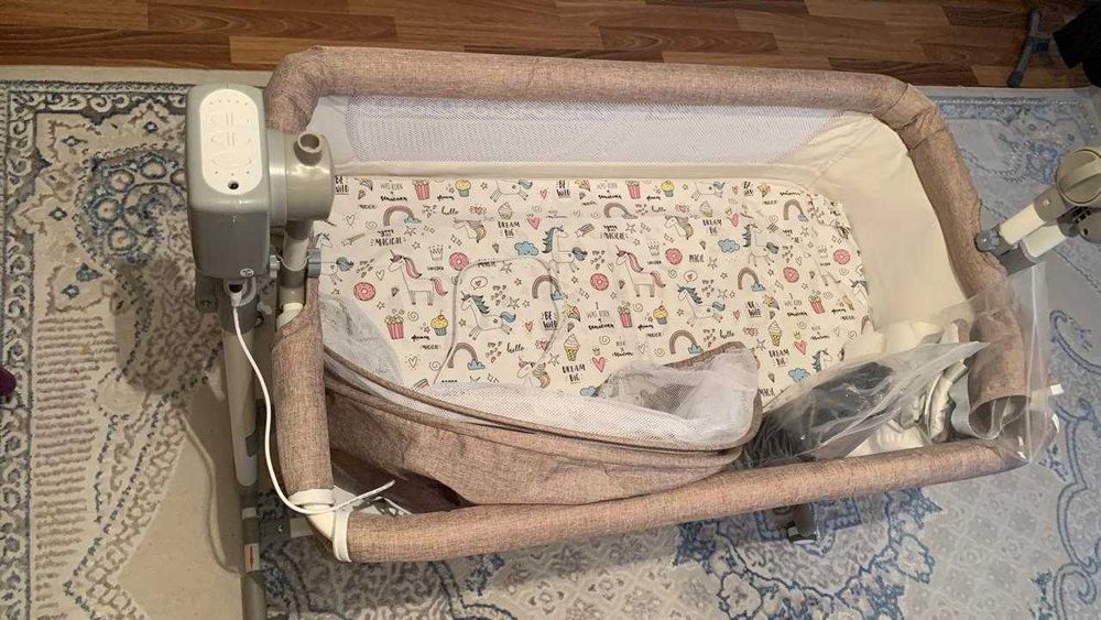 Манеж с электро - качанием