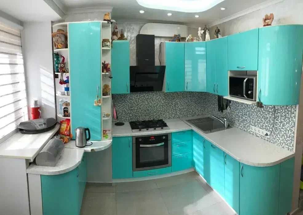 Тристаен имот в кв.Разсадника