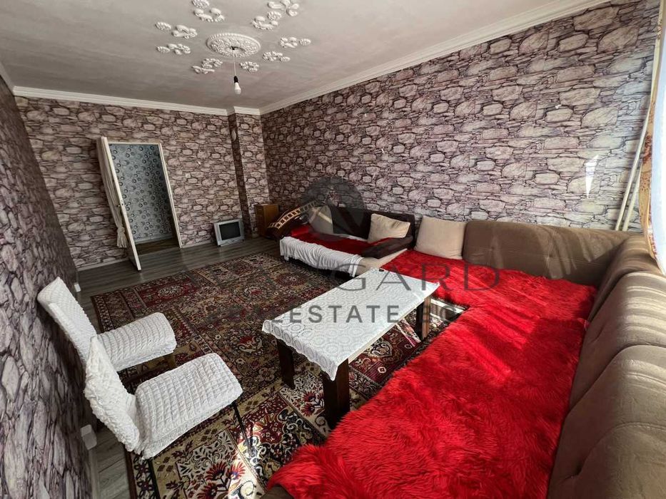 Продава се Тристаен апартамент в Пловдив, Изгрев - 88 кв.м за 995 €/кв.м - Снимка #1