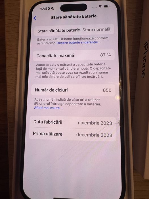 Vand iphone 15 pro impecabil