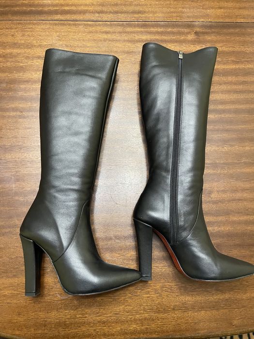 Дамски кожени ботуши
