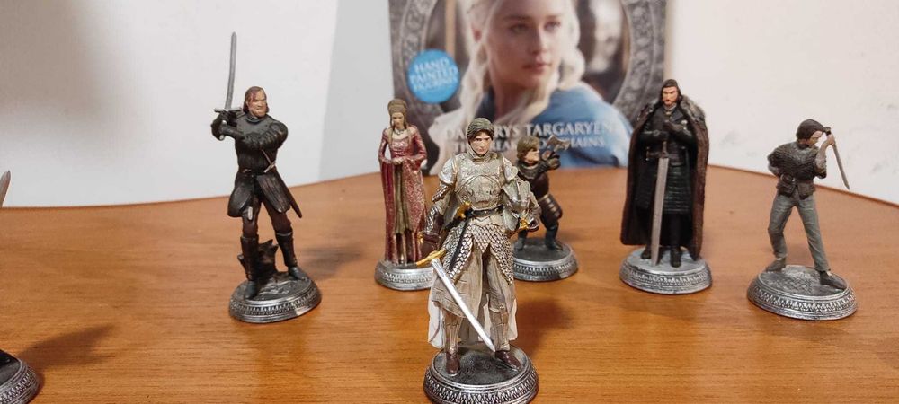 Set 9 x statuete Game of Thrones, Eaglemoss + revistele individuale