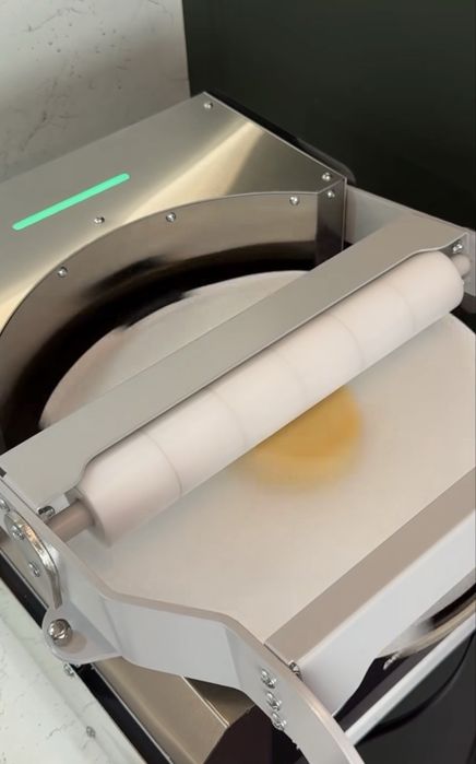 Продается профессиональная тестораскаточная машинка