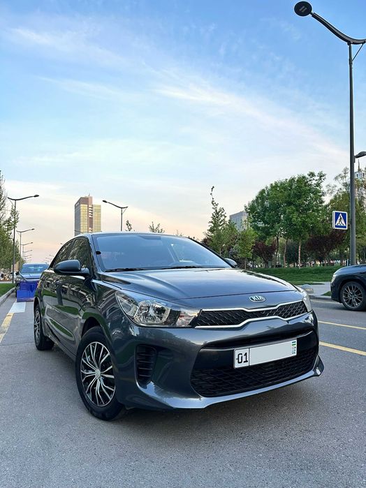 Продается Kia Rio 2018г, цвет Темно-Серый (Dark Grey)