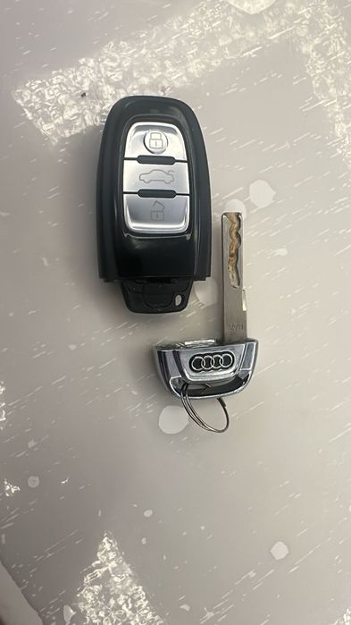 Ключ от ауди а8 оригинал
