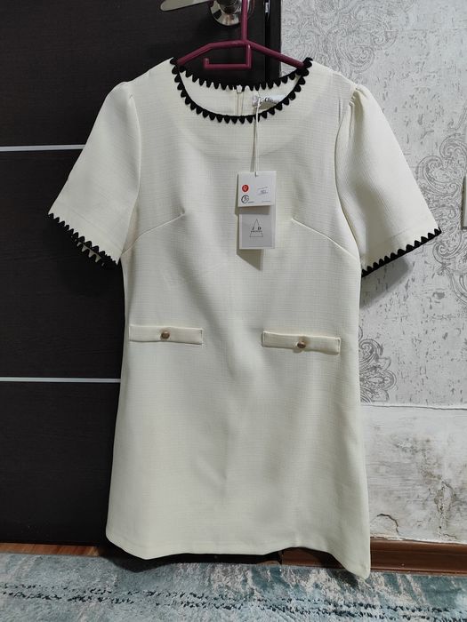 Платье новое, неношеное