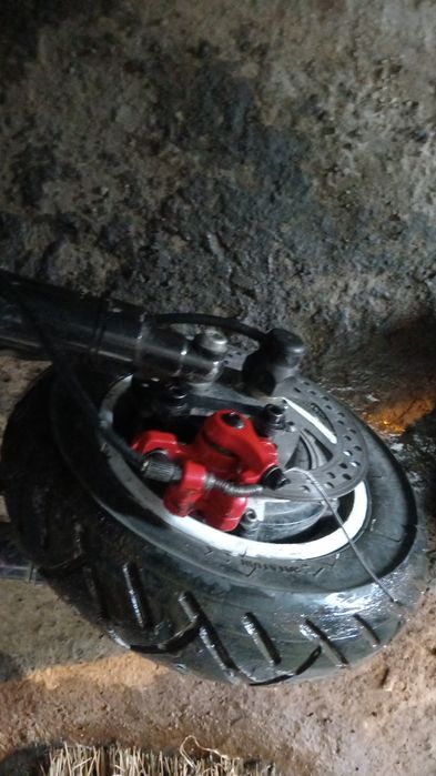 Продам электро самокат  возможен торг или обмен