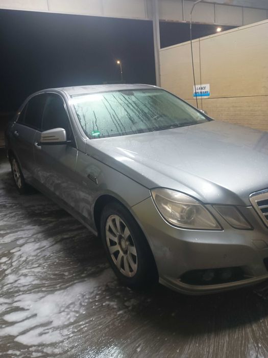 Mercedes Benz E 220