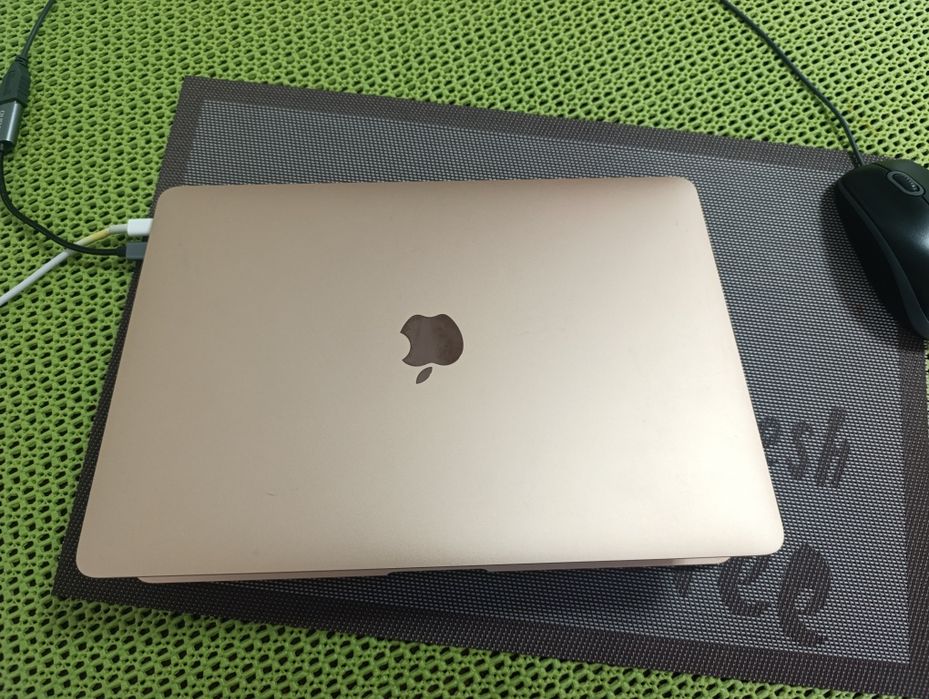 Laptop Macbook Air