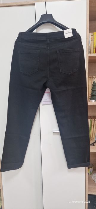 Blugi mom fit negri noi