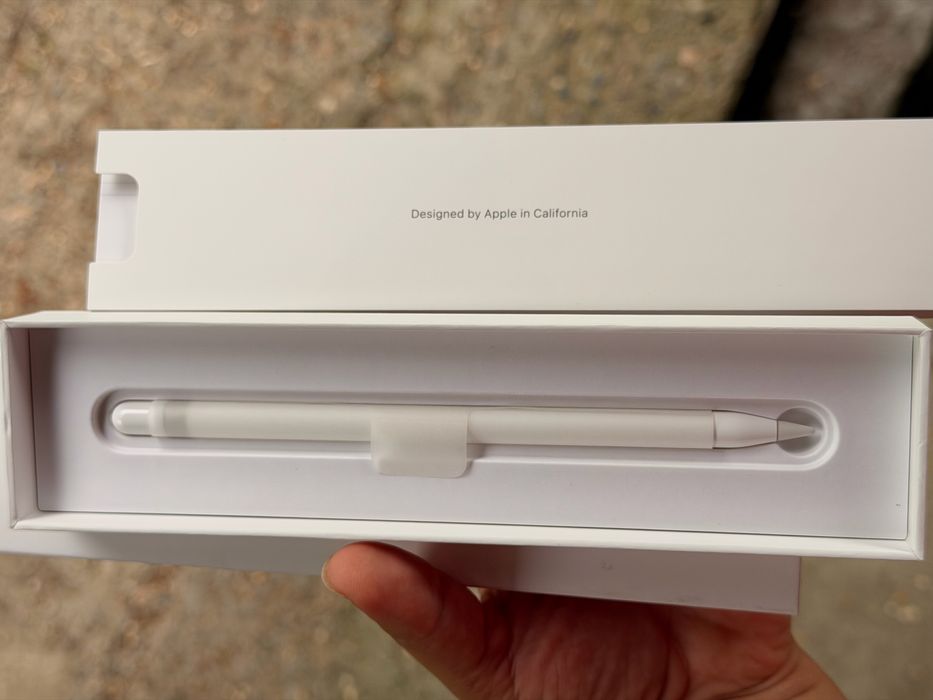 Apple pencil новый