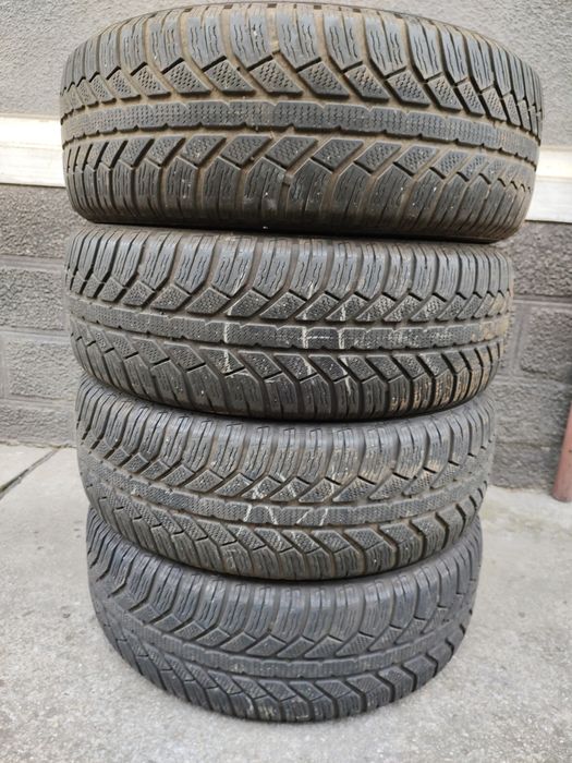 Vând Set Cauciucuri 215/65/17 Semperit M+S Import recent Germania