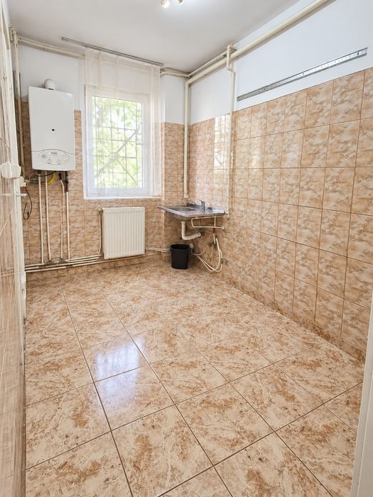 Apartament 2 camere, Parter, Cimitirului Central-Piața Sud