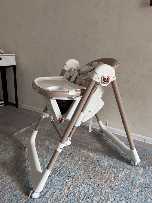 Продам детский стол